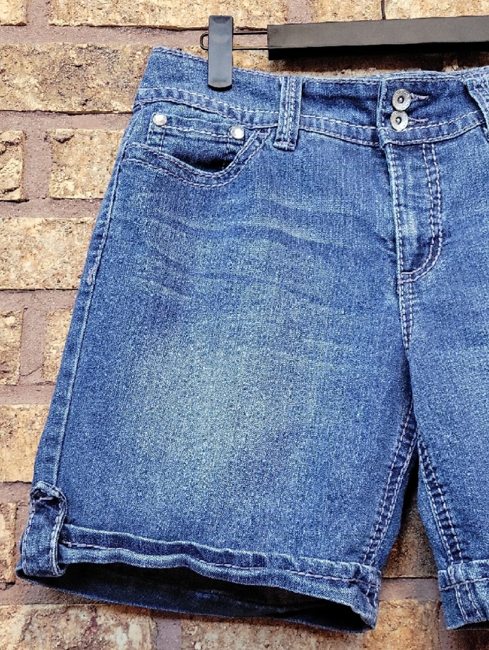 Nine West Denim Rolled Cuff Women's Shorts Size 6 Flap Pockets - Picture 3 of 14